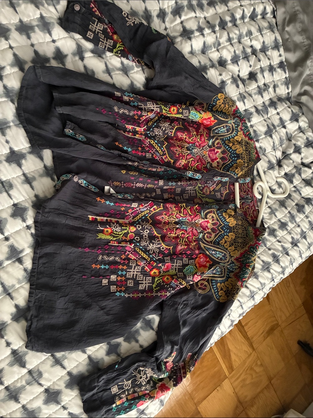 Johnny Was floral cardigan - Picture 2 of 8
